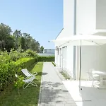 25 Apartman *