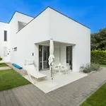 25 Apartman *