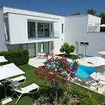25 Apartman