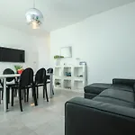 25 Apartman Petrcane