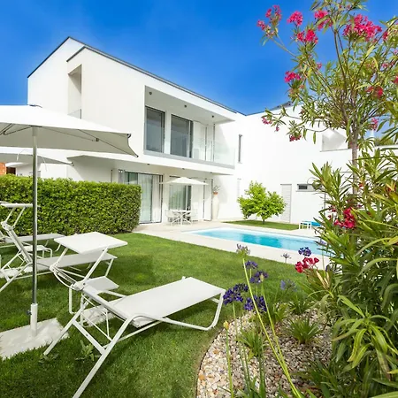 25 Appartement