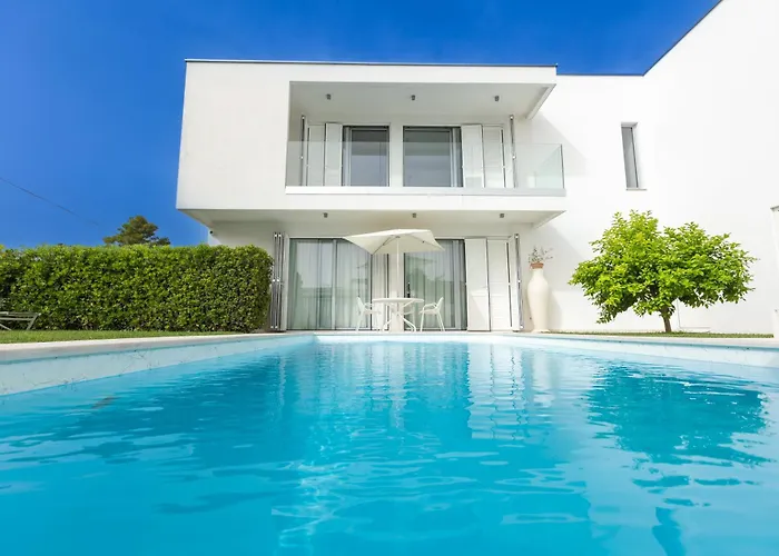 25 * Петрчане