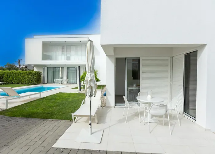 Апартаменты 25 Петрчане